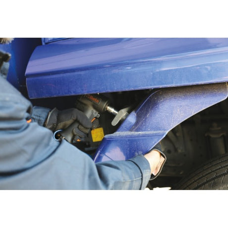 Beta Assortimento di un avvitatore reversibile compatto e cinque bussole Macchina, in valigetta di plastica