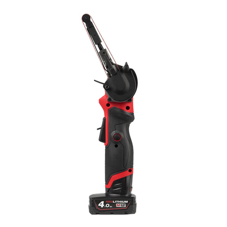 MILWAUKEE Levigatrice a nastro a batteria M12 FUEL™ 10 mm FBFL10-402B