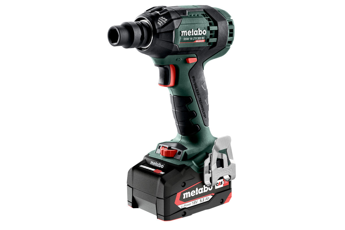 Metabo Avvitatore a massa battente a batteria SSW 18 LTX 300 BL 18V 2x5.2Ah Li-Power Caricabatteria ASC 55 metaBOX 145