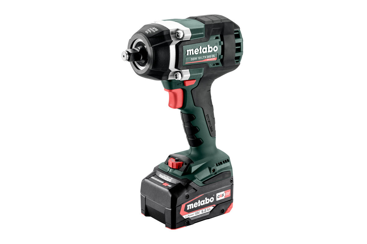 Metabo Avvitatore a massa battente a batteria SSW 18 LTX 800 BL 18V 2x5.2Ah Li-Power Caricabatteria ASC 55 metaBOX 145 L